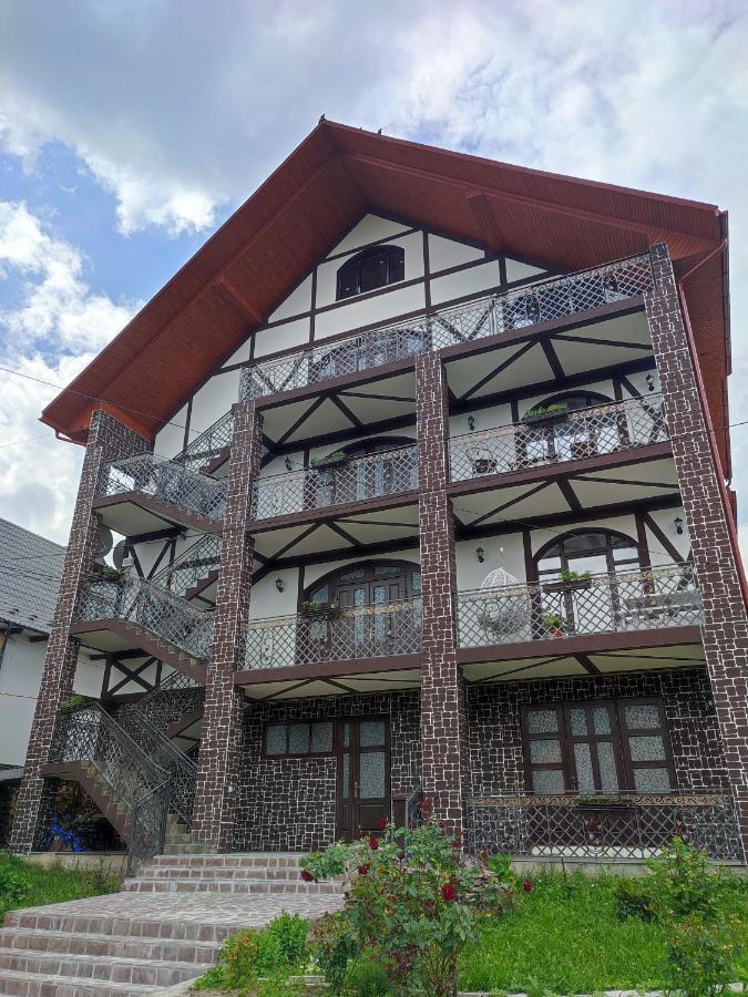 Hotel Карпатська Вершина Yaremche Exterior foto